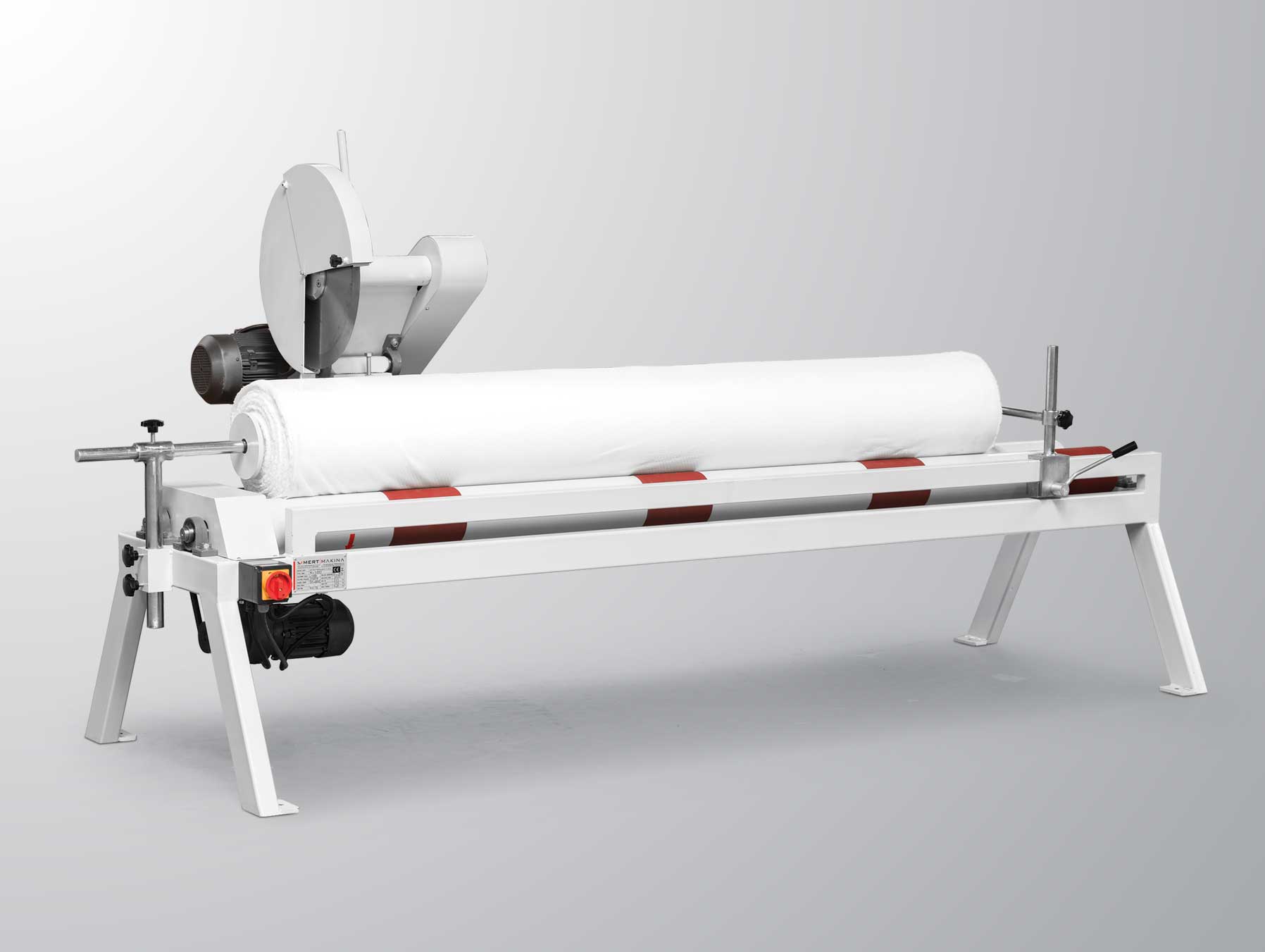 M-5000 Rulo Kumaş Kesim Makinası